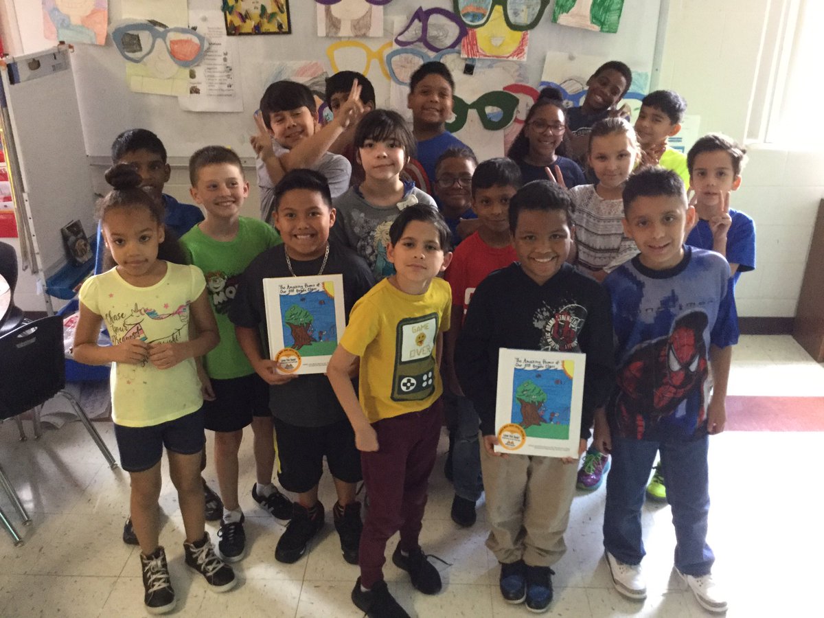 whitwhite91's tweet photo. Our class book is here! These third graders are beaming with excitement! Thank you @studentreasures for making us published authors! #flexibleinthird #amazingloems @NISDMcDermott https://t.co/NhAhydOIWk