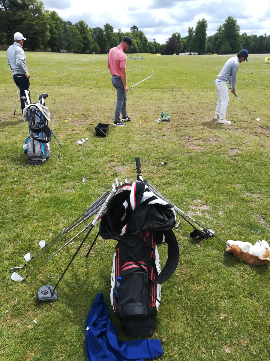 JonathanDavids8's tweet image. First round was a little up and down for @Jack_davidson12 but we live to fight another day. #alwayslearning #golfisnteasy #stillinit #golowtomorrow #standardselfie 😂😂