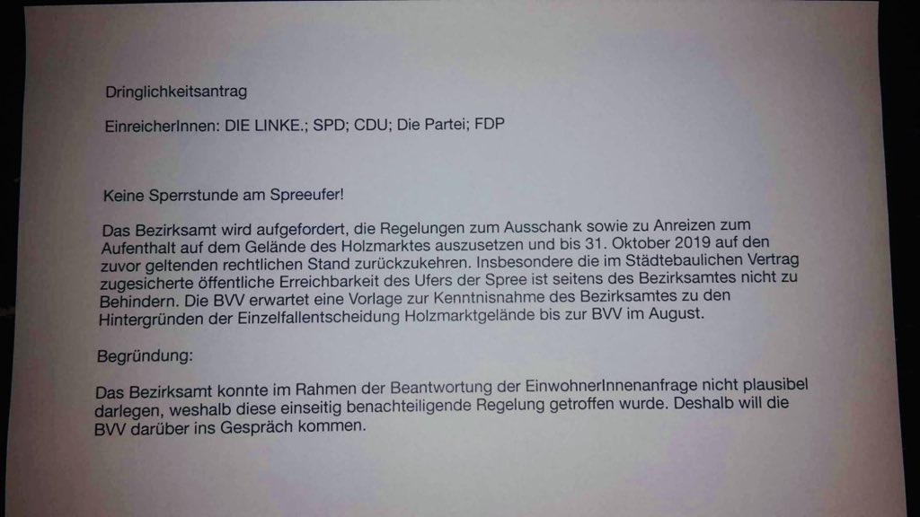 SPD_BVVXhain's tweet photo. Im Nachgang einer Einwohner*innen-Anfrage in der #BVVXhain stellen wir einen gemeinsamen Dringlichkeitsantrag: Keine Sperrstunde am Spreeufer! Mit @LinkeXhain, CDU, Die Partei, FDP https://t.co/bNQDzKqxPQ