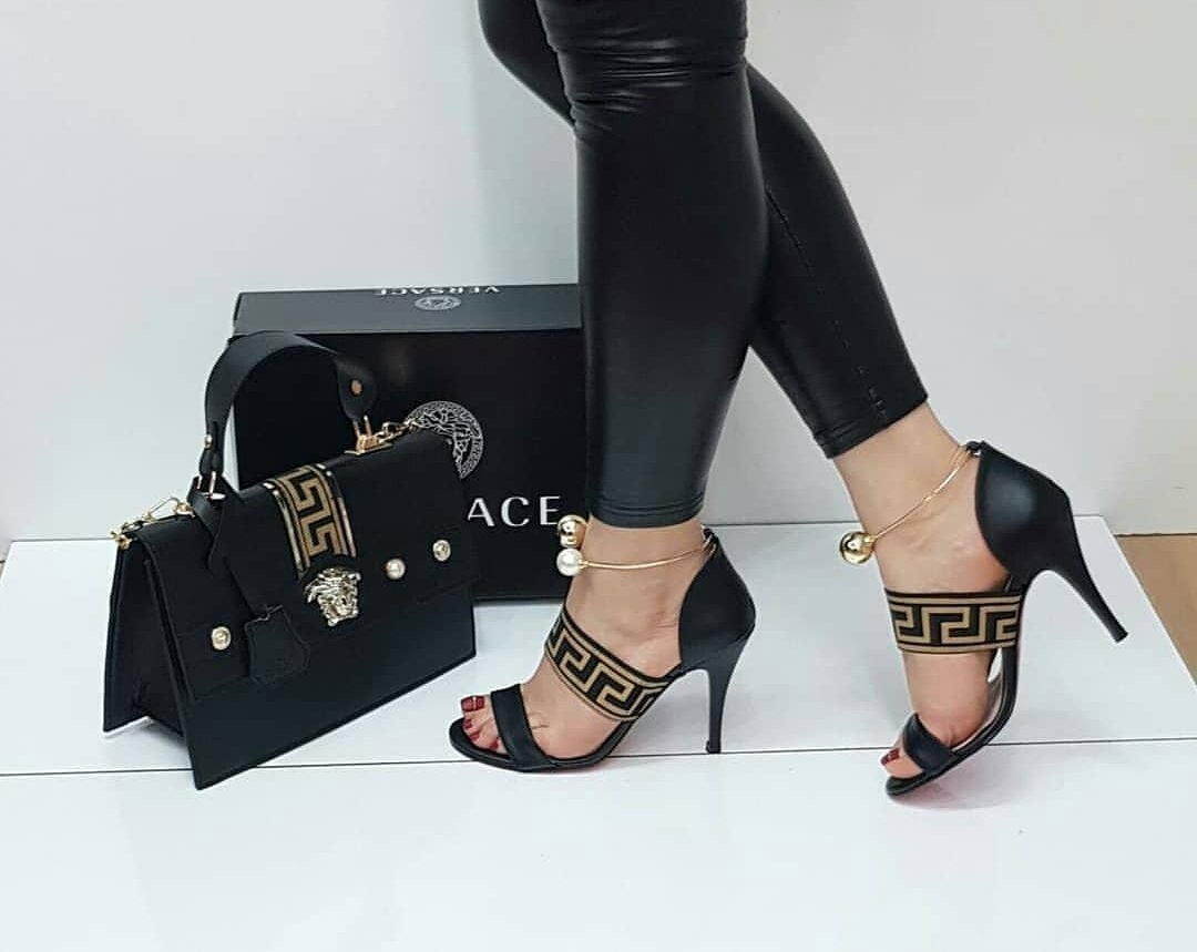 snknicholasUG's tweet photo. Are You Looking for Her Birthday Gift or You Need to Be the Classic Woman!!!👠👜👝

+256752056108
DM for Your Best Choice
#UOTBusinessDrive 
#EABusinessDrive https://t.co/gL5zYgXsG5 https://t.co/UmxuFzlBRC