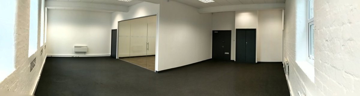Newly refurbished office space now available #tolet.
Provides a glazed meeting room, air conditioning, store room and self-contained kitchen!
What more could you ask for?
Taking all #enquiries

#offices #otley #realestate