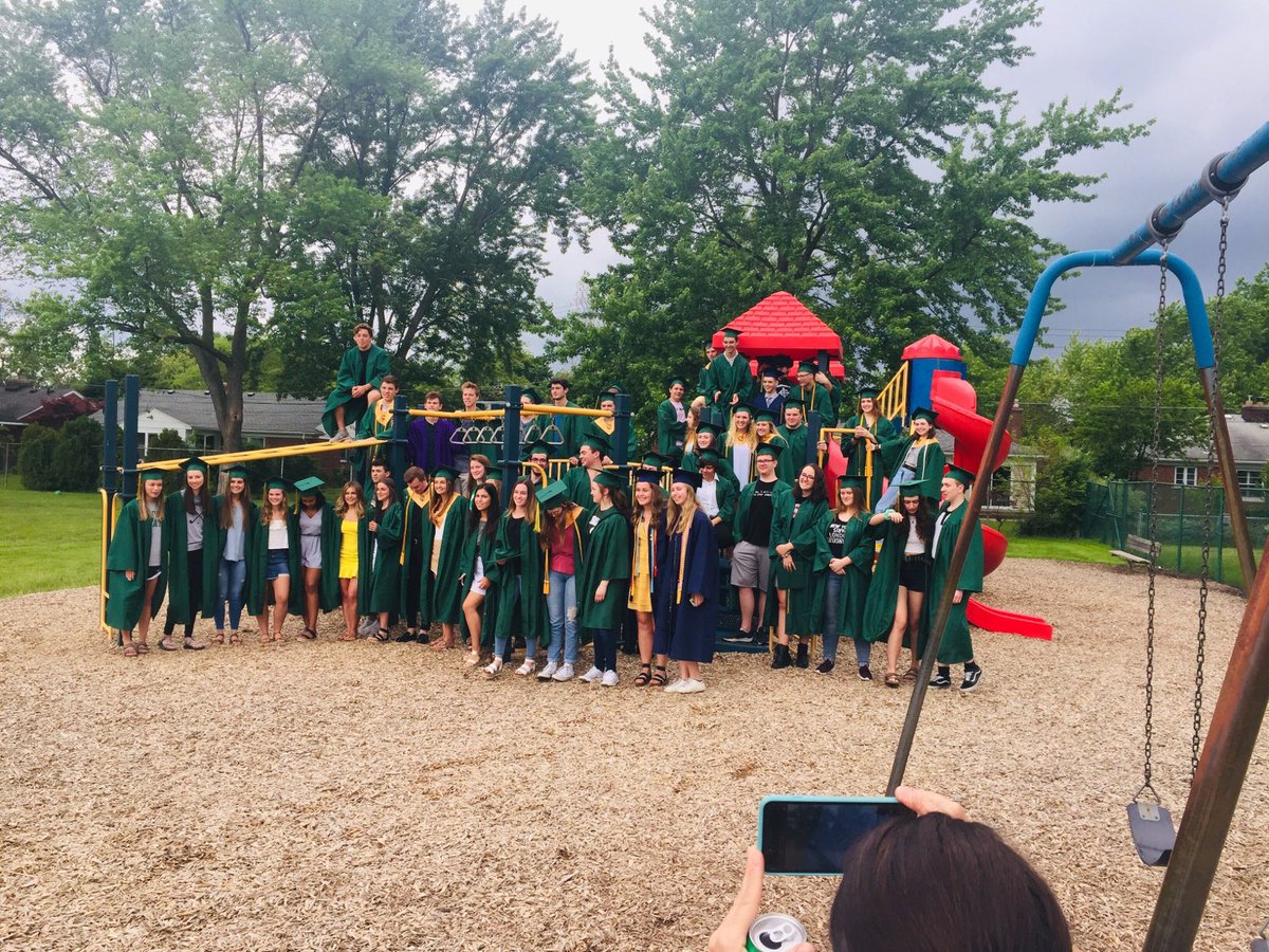 @MrsBonbrisco @GPN2019 @GPNHS @katecalmurray @ShelleyKeelean @gpmonteith @GPSchools Fun for the graduates and the littles watching them @GPN2019 thanks for stopping by