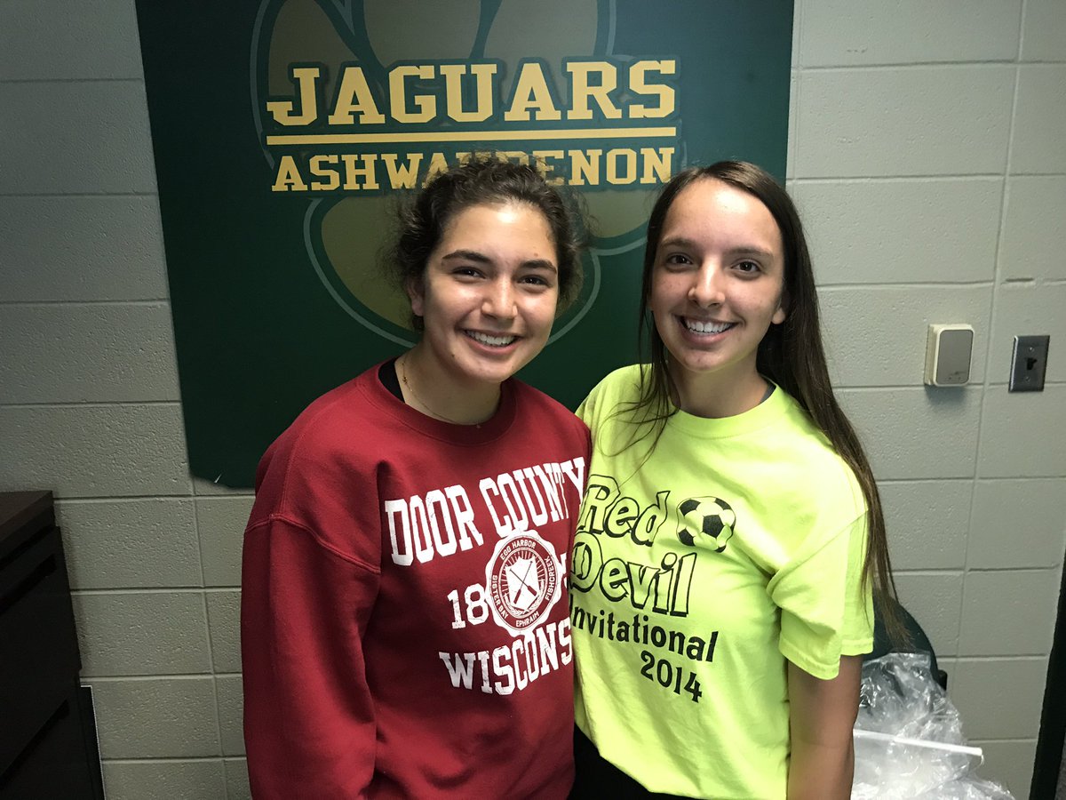 AshwaubenonJags's tweet image. Honorable Mention All Conference Soccer! Congrats Gabby and Gianna! #rolljags