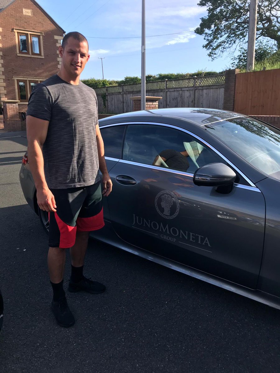 aaronshingler's tweet photo. Pleasure to be sponsored by @GroupJuno @louwill1972 . And thanks @swanseasigns for the graphics https://t.co/CaoUF3JMyX