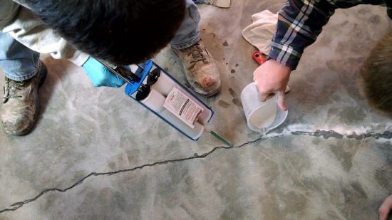 CreteExpert's tweet image. Do you want to know my favorite DIY epoxy concrete crack repair? It&apos;s called CrackWeld!
Read all about it here: everything-about-concrete.com/epoxy-concrete…
#fixcroncretecracks #diyepoxyconcretecrackrepair #concretecrackrepair #crackweld #everythingaboutconcrete #daysconcrete #mikedayconcrete