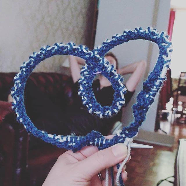 MadebyMeghanUK's tweet photo. When your husband says "we need to go but I'll wait until the end of your row"... You know you have a keeper!! #knittersofinstagram #knittingaddict #husbandofaknitter #instagram https://t.co/CB2jG8gLSk https://t.co/B4TbVWI87L
