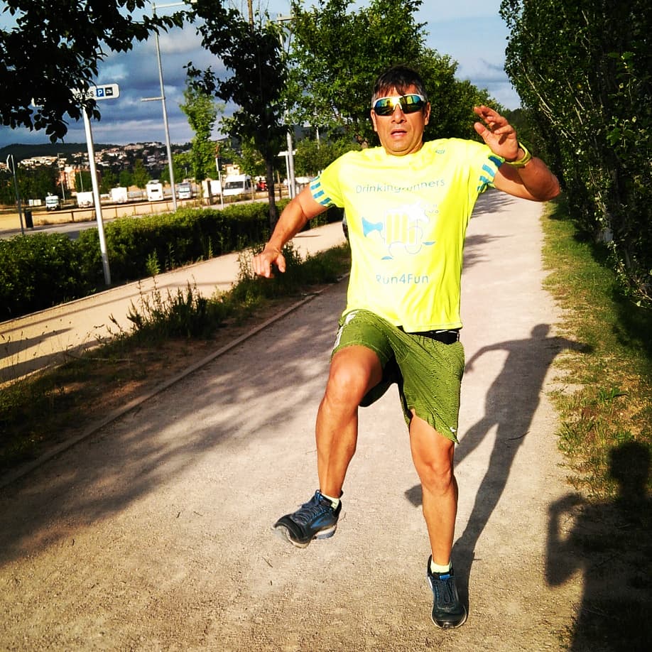 danisoriano70's tweet photo. Hoy es el #globalrunningday asi que sólo se puede celebrar de una manera, CORRIENDO!!!!
#RunForGoodRelay
11'5 km compartiendo 5 con @xescaperez , dedicado a @pablocarmenado y @hoommerr
@sauconyspain #Run
#correr
#running https://t.co/P8RRqlERGc