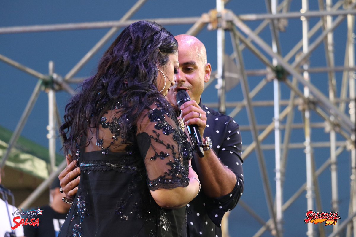 salsoul_fm's tweet photo. La @indiaproduction y @MICHAELSTUARTc nos pusieron la piel de gallina con esa presentación tan mágica en el Aniversario de la Salsa 🎶 #SomosSalsa

Presentado por  Compañía de Turismo de Puerto Rico y Silver Key https://t.co/cKZ5cgvYl0