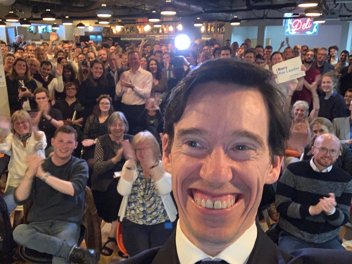 RoryStewartUK's tweet photo. Thank you so much to everyone who came tonight - what an amazing group - what an amazing conversation - I can’t believe we are now getting so many people involved - thank you! https://t.co/F8niGptHwB
