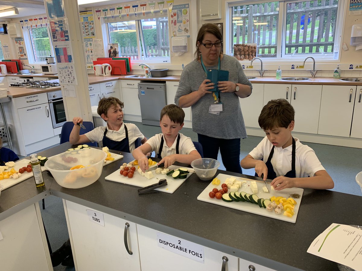 BethanyFood's tweet photo. Lovely visit with the Y5s from @BandMPrimary this afternoon. Making Halloumi and Vegetable Kebabs. #LearningIsLimitless #MakingLinks #LovingFood #BethanyBuzz https://t.co/j7B83L1wcA