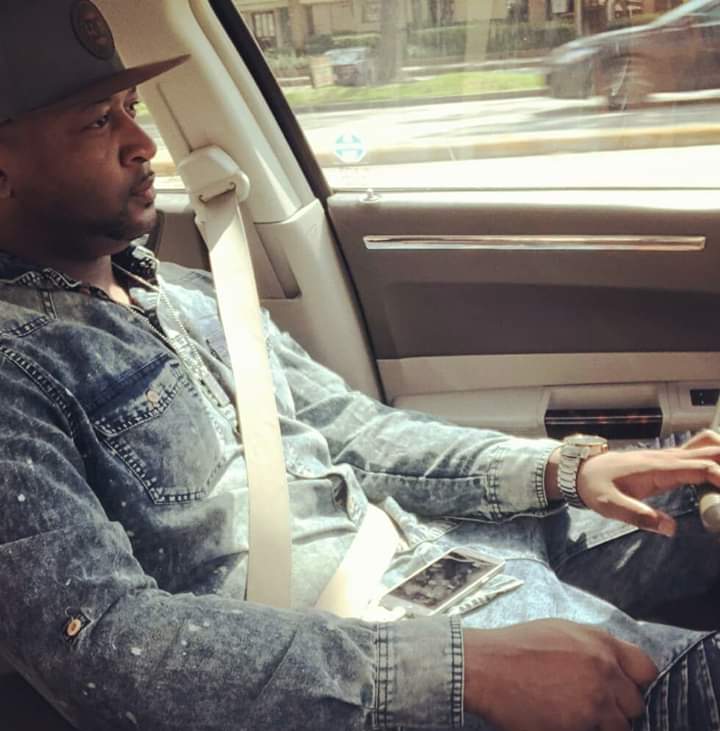 MistaBaldHead2's tweet photo. When your focused you careless to see what's behind you. #theNBMGway #orNoway #Pushhustle https://t.co/lbx0CndpOs