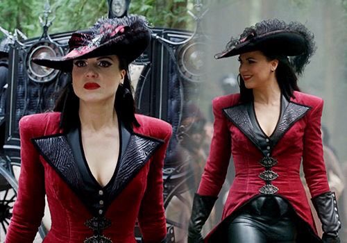 marieparenteau4's tweet photo. See you on July 6th sweet @LanaParrilla 😍❤️❤️ I juste buy my photos and ticket 😭😍 I’m so excited i cannot wait omg #ComicconMtl @Mtlcomiccon https://t.co/v3C3PZ58BG
