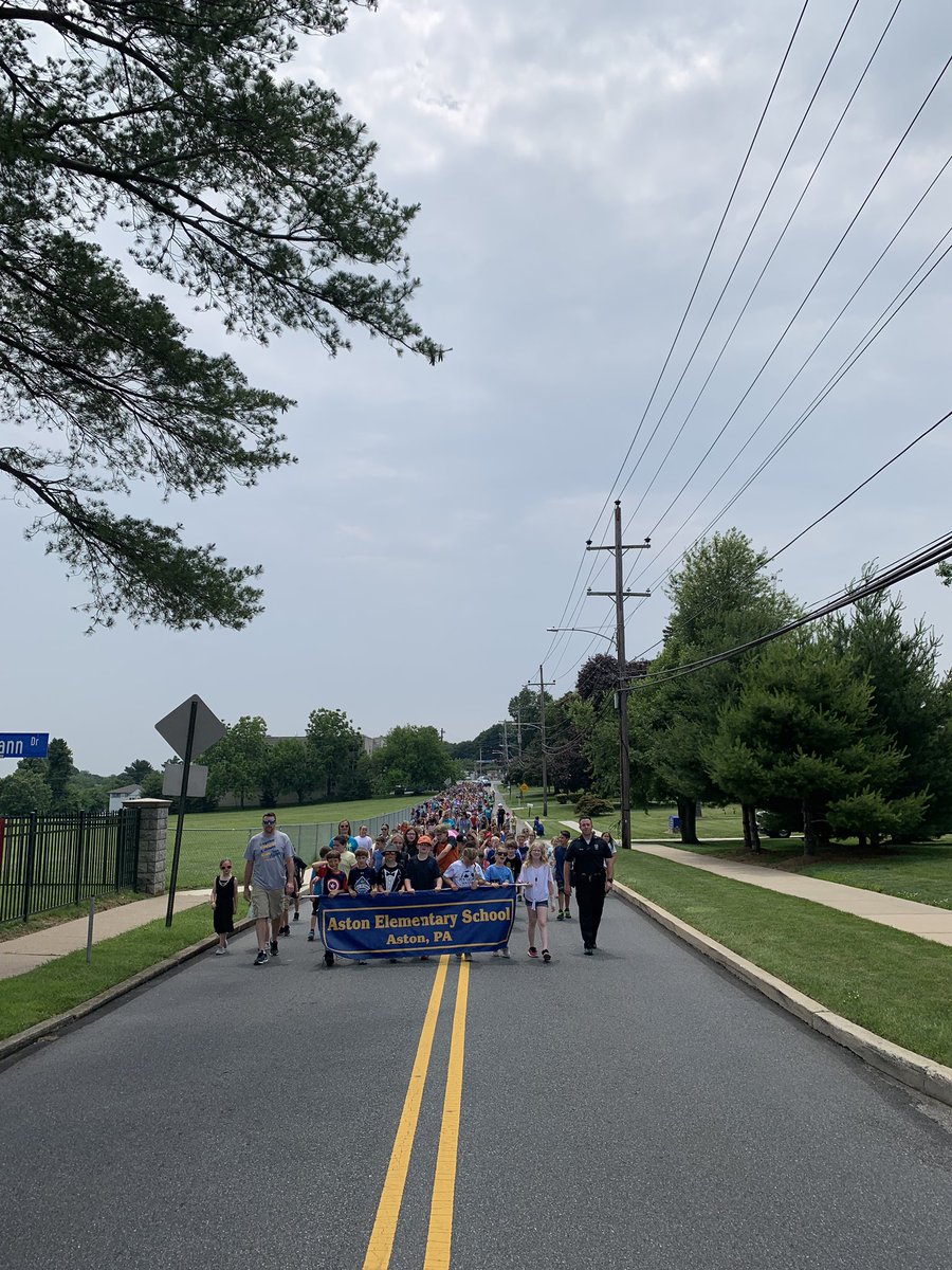 Mrs. Jones tweet media