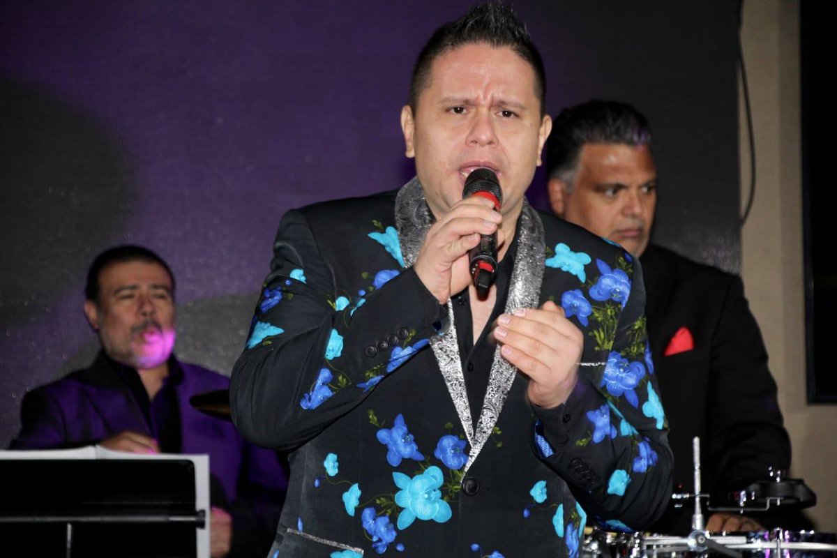 ivegaprod's tweet image. Fiesta de lanzamiento de @mannysalsero en el Copacabana Nueva York 
@VRMMEDIA1 @alvarogranobles