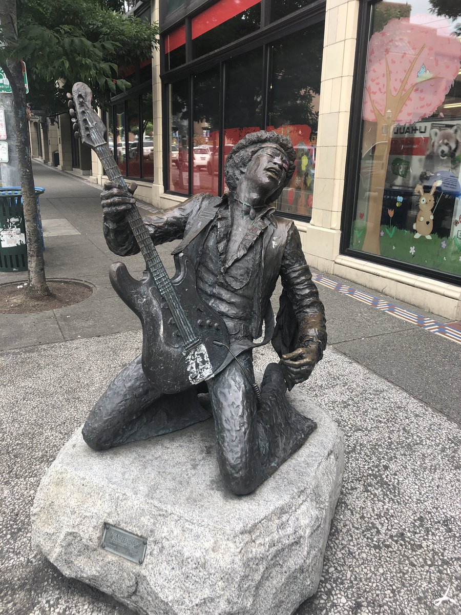 JuliaMorales's tweet image. Went to Capitol Hill to find Jimi. 🎸