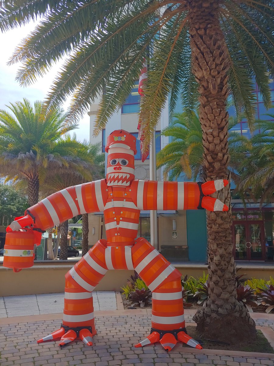 sherylkahn's tweet photo. #KingCone giant traffic cone sculpture will be on #ClematisStreet this summer during construction
.#WestPalmBeach #FL https://t.co/0Zd9yiIos6