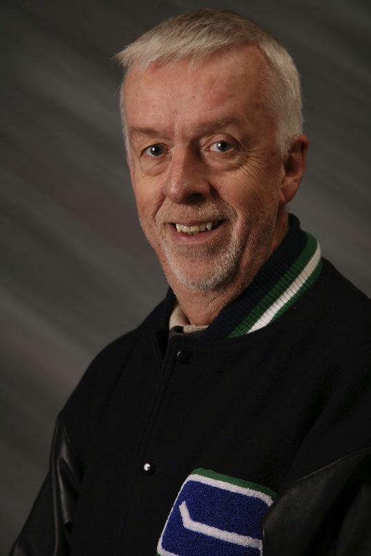 canucksalumni's tweet photo. Remembering our friend, and The Voice, John Ashbridge today...
Its been one year since you left us and we miss you every day
#CanucksAlumni 💙 https://t.co/9aW33PfrPv