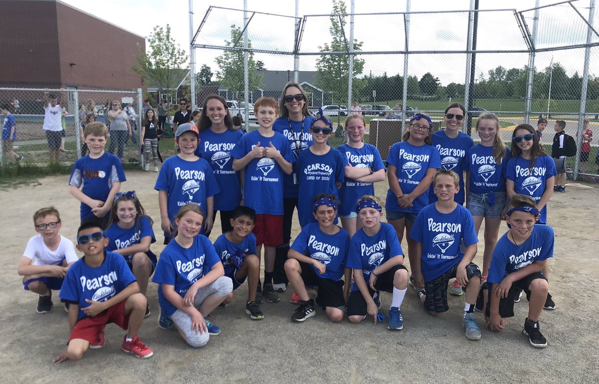 Ms_Klein_'s tweet photo. It was a great season Bluejays!! Had so much fun coaching all of you! 💙#kickinit2019 #PaveTheWay https://t.co/6l0dXGLc6j