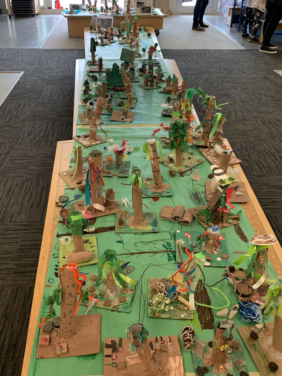 KLirenman's tweet image. Such a beautiful forest created by @RosePointSchool Kindergarten Maple Community . #adst #celebrationoflearning #vsblearns #understandyourforest