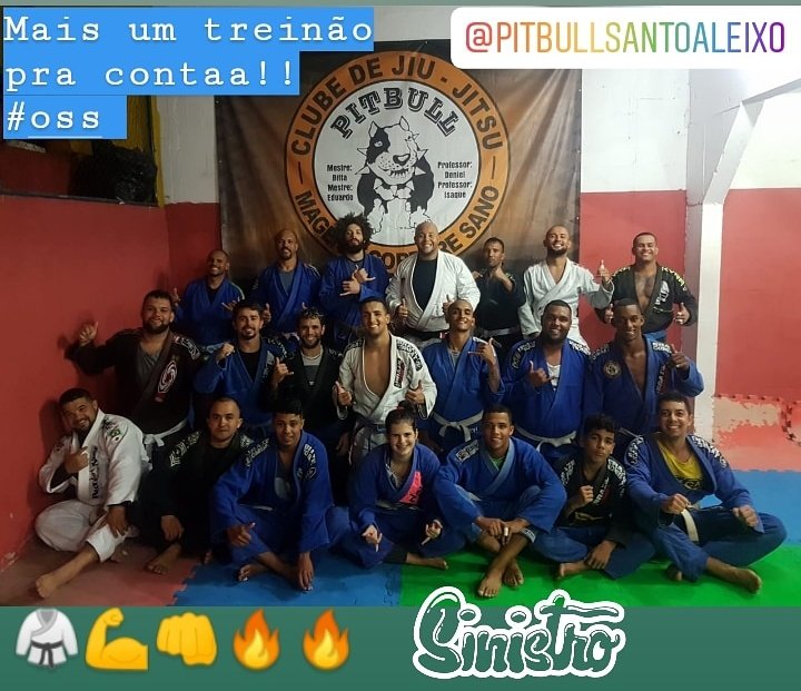rcorujinha's tweet photo. Mais um com a família. #oss https://t.co/FPyuZ4TGBb