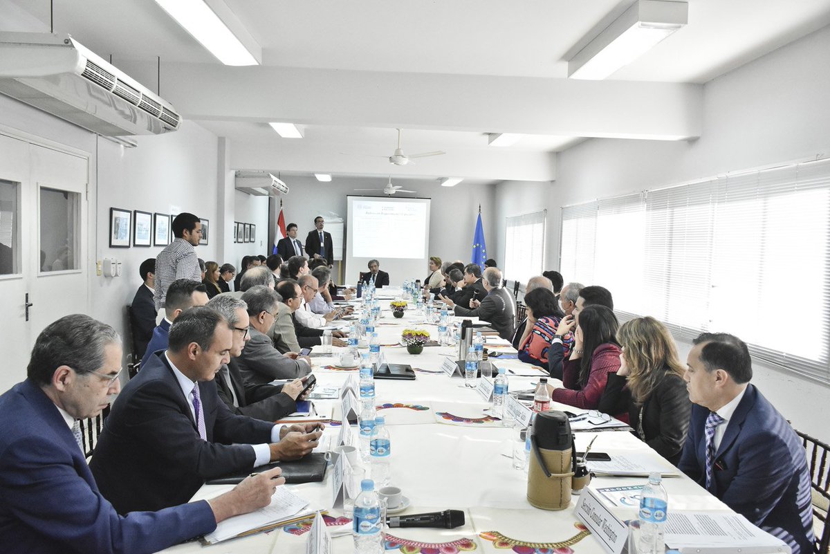 Cónsules paraguayos que prestan servicio en América del Norte, Centroamérica y América del Sur, actualizan conocimientos en temas administrativos y financieros. bit.ly/2Il9vG9