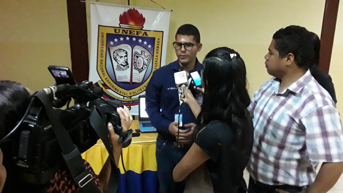 GCNucleoSucre's tweet photo. Jośe Gutierrez del 9no sem de Ing. de Telecom @GCNucleoSucre presentó su propuesta de proyecto sobre Prototipos de cálculos de intermodulación, un tipo de interferencia que se hace cuando una o varias frecuencia chocan entre si y genera una tercera, causando pérdida de audio. https://t.co/upJewkBKPf