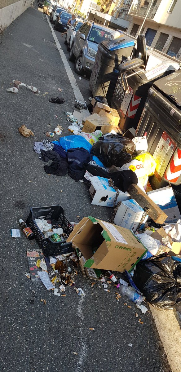 GermanAltese's tweet photo. Roma oggi. #Ostiense #GrazieAMA #AMA @virginiaraggi @Roma https://t.co/MVPKNVTsG6