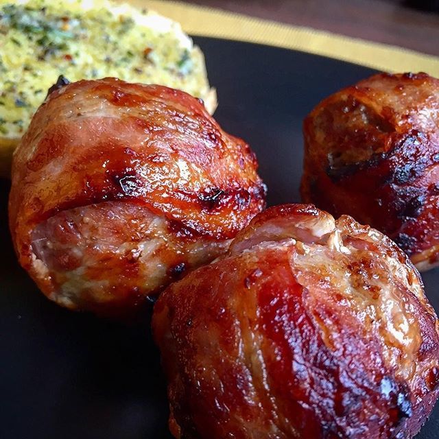 Grilier's tweet photo. Find your inner ZEN with this fantastic monk balls!  Minced pork meat, rolled bacon, a bit of BBQ sauce and Grilier Rosemary-Sage blocks on the grill fire for the final touch.. delicious!⠀
.⠀
Encuentra tu ZEN interior con estas monk balls!  Carne de … https://t.co/mbK3RtQHS5 https://t.co/F221zHx1aZ