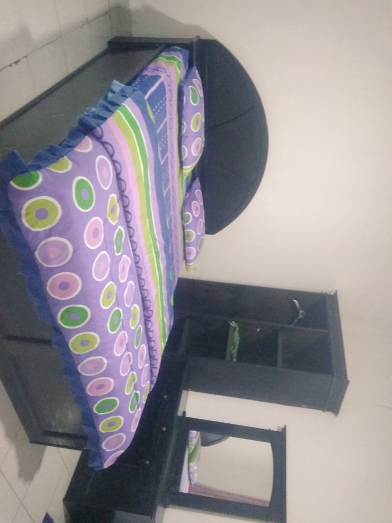 فيلا علي للإيجار مع 3 غرف و 3 حمامات منظر جميل وجميع نظيفة ومرتبة لمزيد من الاتصال عبر وا في انتاس