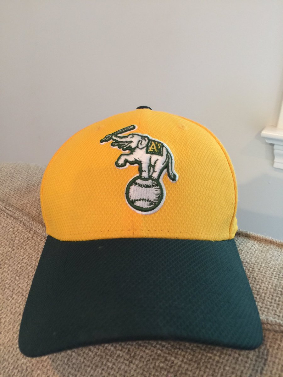 anthonymadamo's tweet image. @Kumar4123 @YaleBaseball @MamoBase @mhsvarsitysport @LMCTVSports @Athletics 
KUMAR NAMBIAR #Drafted
Had the HAT ready A’s⚾️