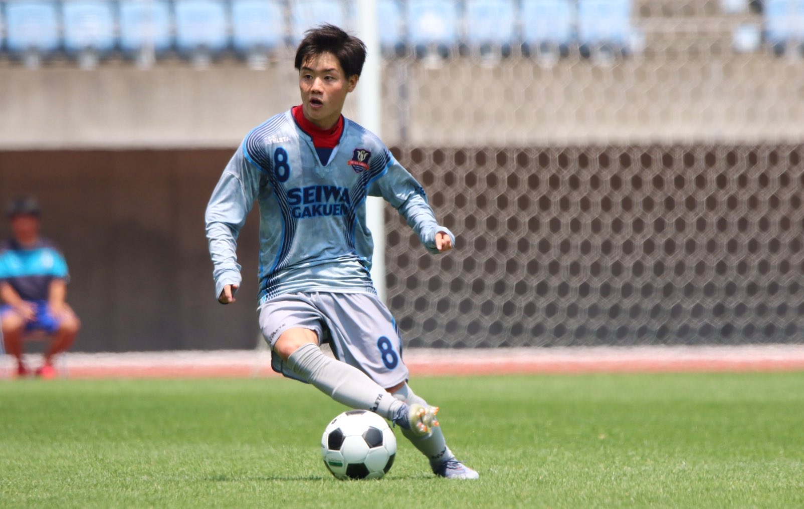 Twitter 上的 Incensemoon Official Photo 聖和学園 聖和のサッカーの生命線は選手の距離感と奪われたあとのリカバリー その大切な役割を担っているのがボランチの2人 8番鳥羽瀬彰吾 尾間木中 7番山下慶次 Herofc あまりに自然だから ともすると見逃しがち