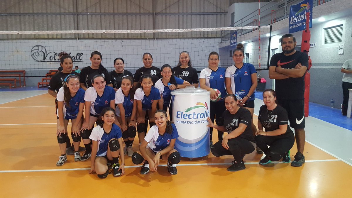 SMG_GALAN's tweet photo. Lista la tabla final de posición de la liga de 2da fuerza femenil de #Ocotlan donde #electrasvb se encuentra en 1 er lugar, felicidades un orgullo ser parte de este equipo.
@Electrolit @FMVBvoleibol @OcotlanJ @PerduraMx @DelaRosaDLR #Voleibol #volleyball #volleygirls https://t.co/qNnQwsj85n