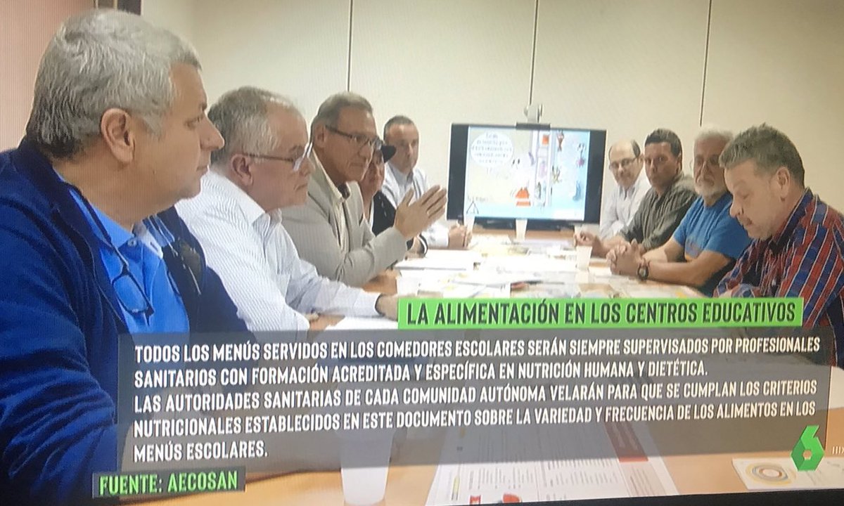 AddecanInforma's tweet photo. Ni existe paridad en este "comité de expertos en alimentación", ni existe el único profesional capacitado en alimentación Dietista-Nutriconista
#ComidaColegios @laSextaTV @albertochicote @telovasacomer
@sanidadgob https://t.co/1L7tzvrT6K