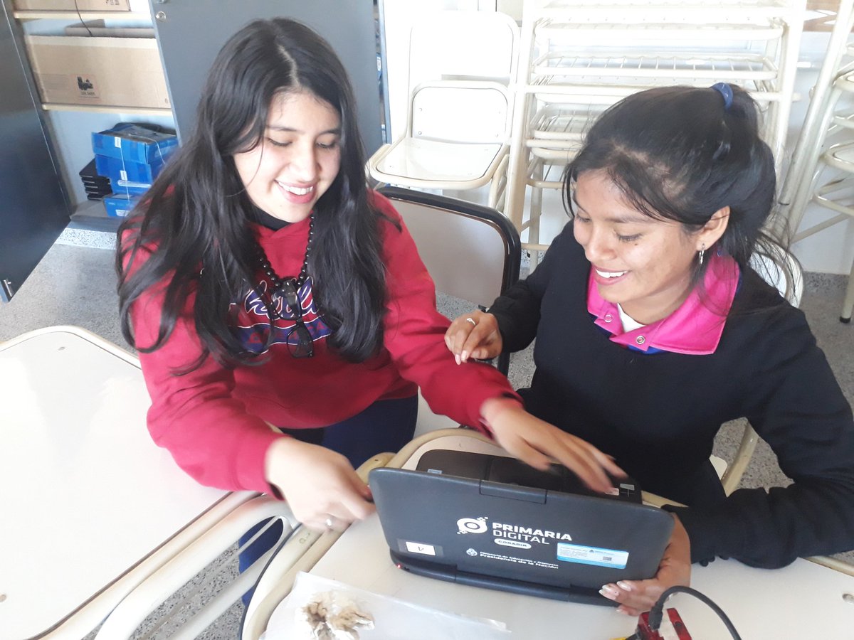 zlameloide's tweet photo. Junto a los alumnos del colegio N° 5022 "Sirolli" participamos del taller de programación y robótica.

#AprenderConectados #SaltaTransformaEscuelas
@SaltaConectados @sarcienaga @cristian_ortin @s_sciesalta @MEducacionSalta https://t.co/zidPIZTXSs
