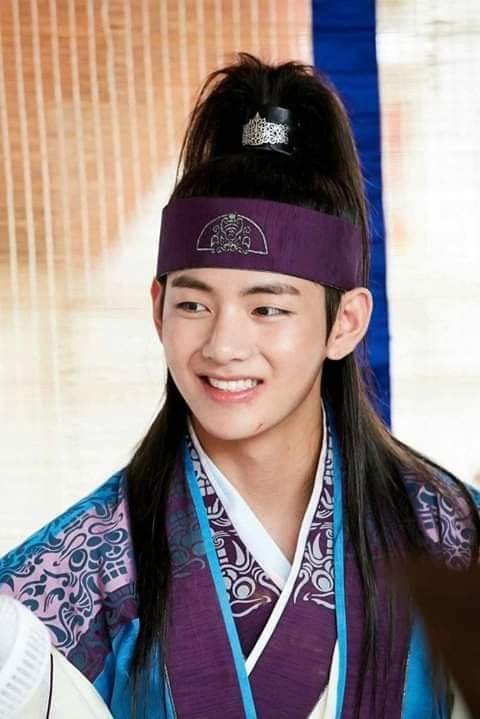 Naan_noona's tweet photo. Voy a volver a ver Hwarang por la trama

La trama: https://t.co/xmgyRg8wfw