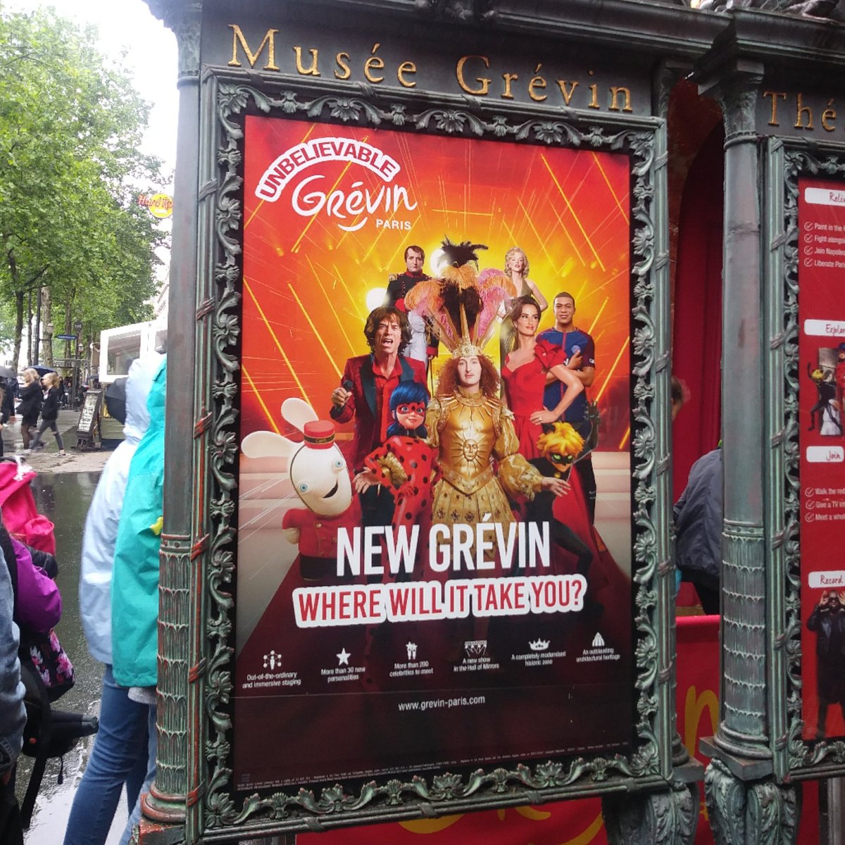 Rana On Twitter I Met Ladybug And Chat Noir Today