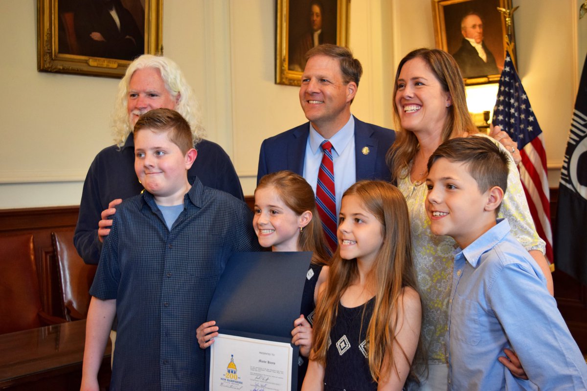 Chris Sununu tweet media