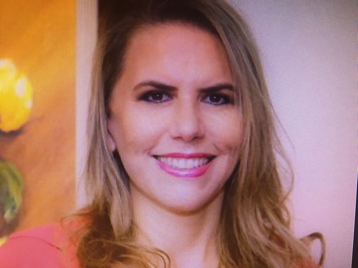 Hacia dónde va Paraguay ? Este miércoles en Camilo, Liz Cramer Campos, @Lizcramer_py , la ministra de Industria y Comercio de Paraguay .