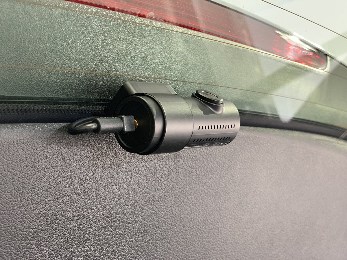retrofitsol's tweet photo. Audi Q3 we had in this week for front &amp; rear @BlackVue dash cam install. 
Fitted with added battery pack for round the clock recording 
#dashcam #blackvue #audi #AudiQ3 #retrofit #york #leeds #vehiclesecurity https://t.co/W95SLKbKBy