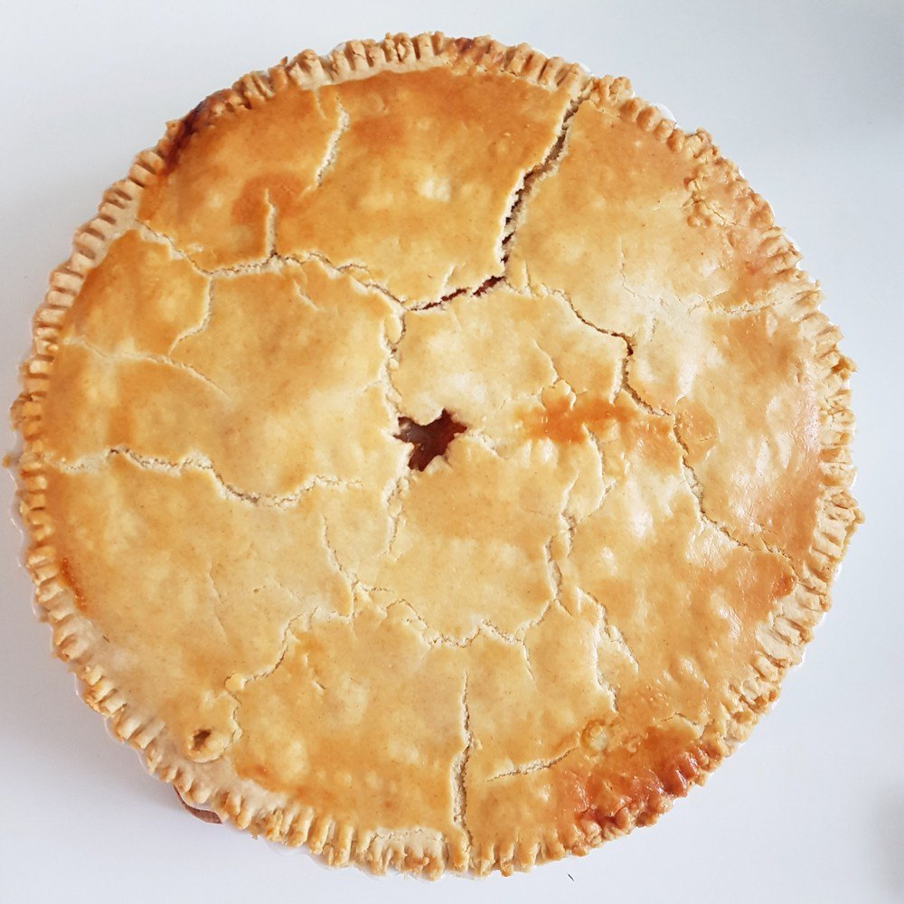 rosswclarke's tweet photo. How to make corned beef pie just like my Nanna used to make #HappyMoodFood #MyWelshKitchen https://t.co/8I5lQJAwxD https://t.co/zGKnSyFEpw