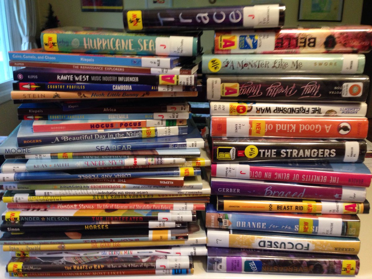 DPSLibrary1's tweet photo. 😳🙄😳🤣Ser what happens when you request all the great books you hear about at your first library conference! #ssl2019
#leadoutloud #timetoread! https://t.co/d50cHkv2Sf