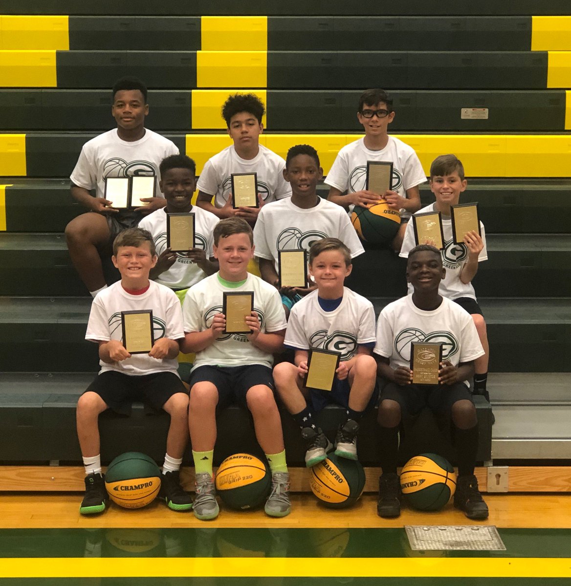 WAVEbasketball's tweet photo. Pictures of the 2019 Green Wave Basketball Camp participants and award winners.  Members of the 2019-2020 basketball team were great coaches and leaders.  Participants were enthusiastic and worked hard.  Everyone improved and had fun.  #FutureGreenWave #EarnTheG #GreenWavePride https://t.co/dwlc6O0GW1