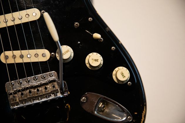 premierguitar's tweet image. Here's an inside look at 10 of @pinkfloyd legend @_DavidGilmour’s most iconic guitars that will be sold at auction in New York on June 20: bit.ly/2HY9hWH