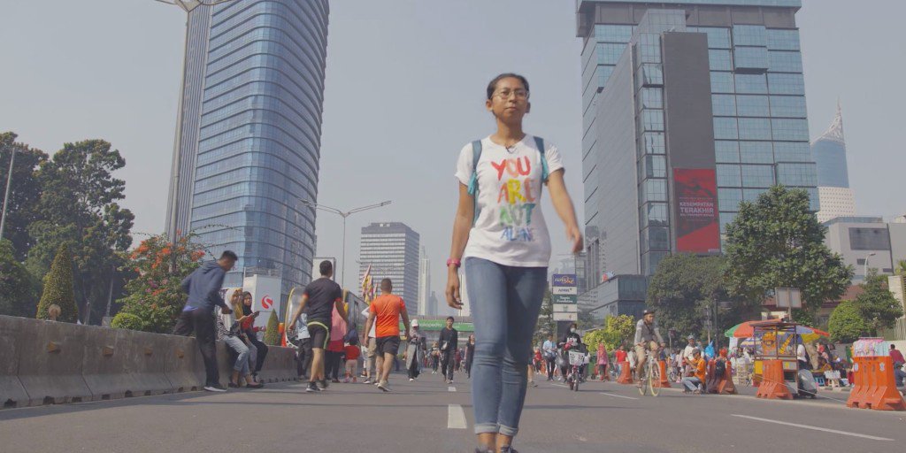 Celebrating #ThePowerOf women at #WD2019! For instance, the power of Fita, who fights for #WomensRights and works on #SRHR in #Indonesia. Our movie is being screened at <a href="/WomenDeliver/">Women Deliver</a> in 1 hour at the Film Festival Lounge.