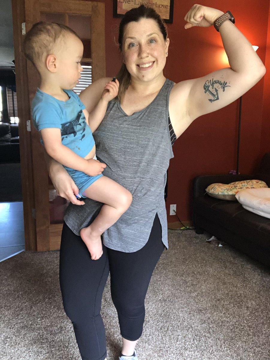 EscobarSammi's tweet photo. I’ve got a challenge group starting in 2 weeks 🤗🙌🏼
Who wants in on this crazy amazingly awesome challenge??
Drop an emoji below or DM to get in!!!
#anchoryourself #fitmom #fitsahm #buildingmylife #momlife #buildyourdreams https://t.co/xwldHnAvCD