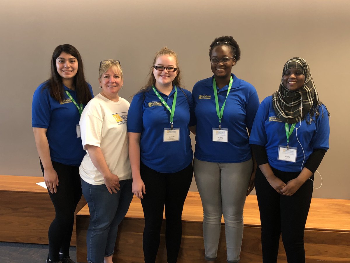 KCHealthTracks's tweet image. Love our @KCHealthTracks schools!!