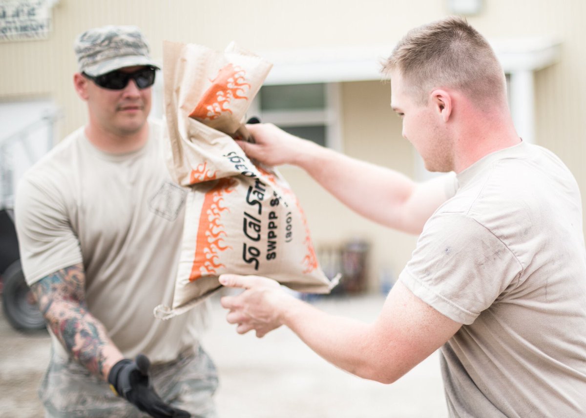 Missouri National Guard tweet media