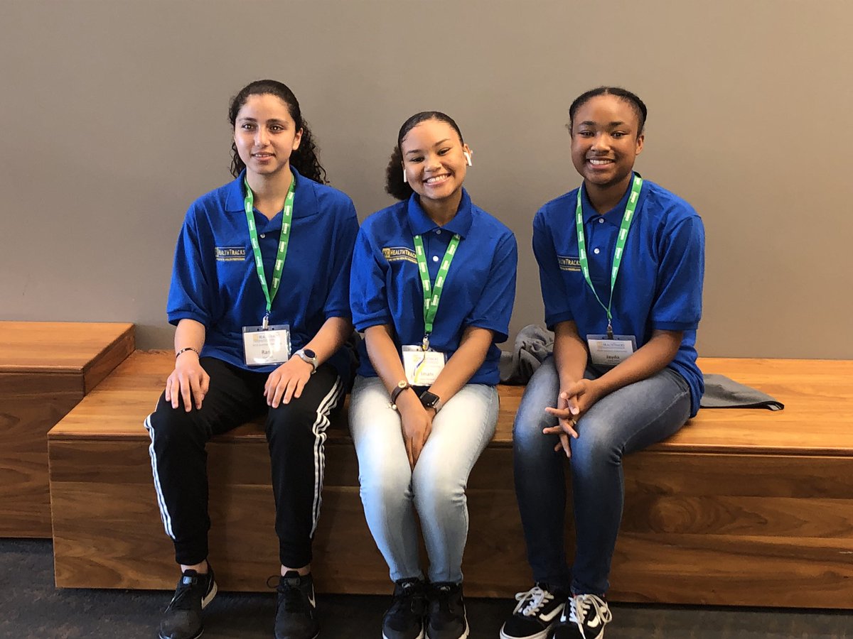 KCHealthTracks's tweet image. Love our @KCHealthTracks schools and students!!