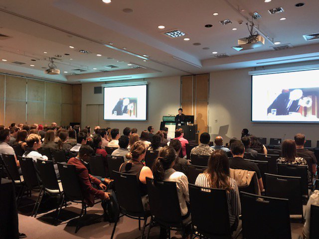 CICMANZ's tweet image. Where&apos;s the balance? @drsarahyong presents the first session of the 2019 Trainee Symposium. #cicm2019asm