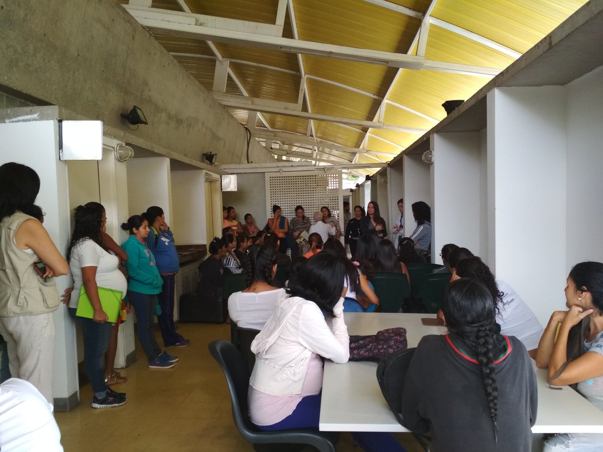 Jornada de Control Prenatal hoy en el Ambulatorio de Minas de Baruta con el apoyo de Unicef. Ayudando a quienes necesitan de nosotros.